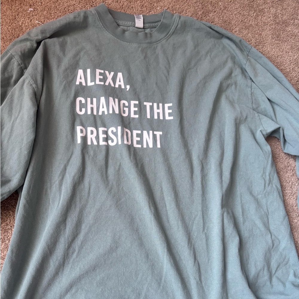 Alexa change the president t shirt